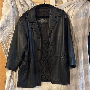 Men’s like new black leatherer jackett button down with pockets